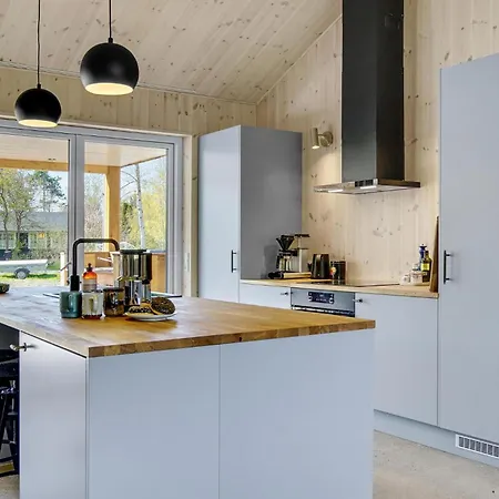 Nice Home In Sjaellands Odde With Sauna Nyaraló Yderby
