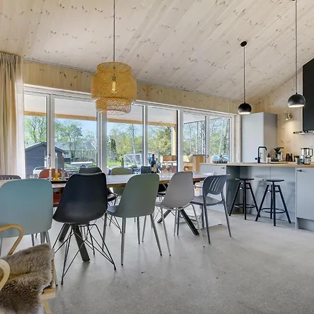 Nice Home In Sjaellands Odde With Sauna *
