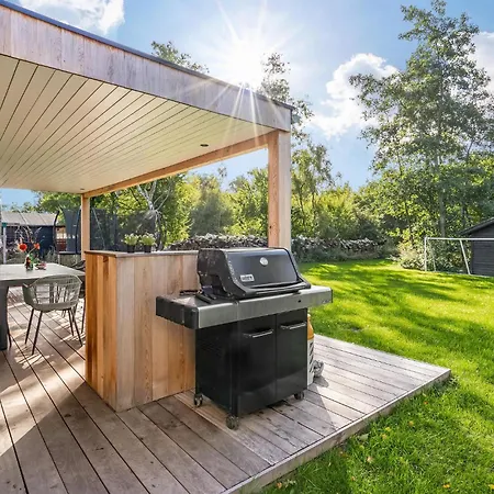 Nice Home In Sjaellands Odde With Sauna